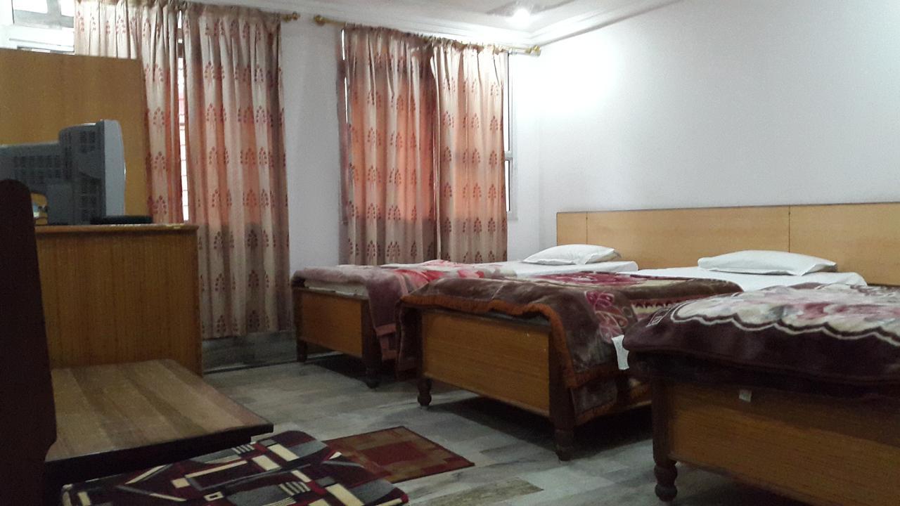 בודהגאיה Deep Hotel מראה חיצוני תמונה